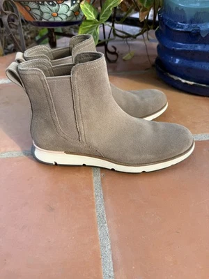 Cole Haan 靴子女式 7.5 B Zerogrand 4ZG 切尔西棕色麂皮绒休闲浅色 — 第 1/4 张图片