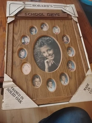 Marco de fotos Robarb’s SCHOOL DAYS vintage años 80 madera maciza de roble pre K - 12 vintage Foto 1 de 4