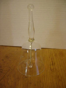 Campana de Cristal Casa Princesa Edición Años 80, Grabada Floral Heritage 6" Alto - Imagen 1 de 2