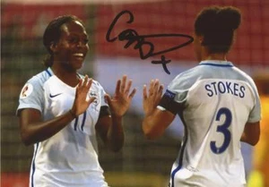 ENGLAND & BRIGHTON LADIES: DANIELLE CARTER SIGNED 6x4 ACTION PHOTO + COA - Bild 1 von 1
