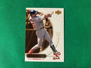 2001 Upper Deck Ovation #34 Mark McGwire St. Louis Cardinals - Picture 1 of 1
