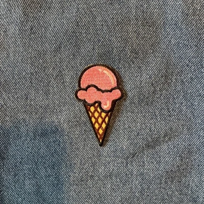 2.5 Inch Patch Iron, Ice Cream, Strawberry flavor, Embroidery - Image 1 of 3