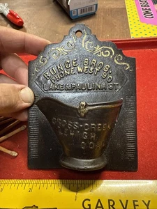 LEHIGH VALLEY KOHLEGUSS METALL WANDSTREICHHOLZHALTER - Binge Bros-Lake And Paulina St - Bild 1 von 7