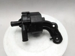 TESLA MODEL X Water Pump 2015-2023 - Picture 1 of 6