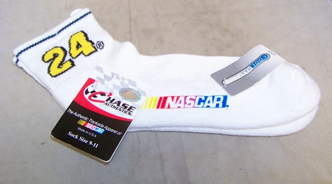 CHASE #24 NASCAR RACING SOCKS JEFF GORDON / WILLIAM BYRON SZ 9-11 NWT Cover