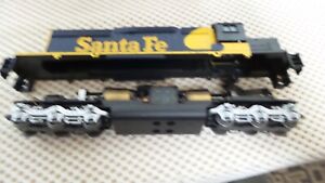VINTAGE Athearn Santa Fe    HO  Diesel Locomotive  ENGINE  NEW