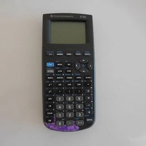 Calculadora Texas Instruments TI-82 1999 - Imagen 1 de 12