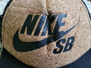 Nike Skateboarding SB Youth Cork Baseball Hat Trucker Mesh Cap Black Kids Boys - Picture 1 of 6