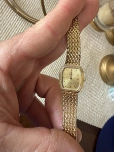 OMEGA De Ville Vintage Quartz Gold Dial SS Women's Watch 1375 - Picture 1 of 7