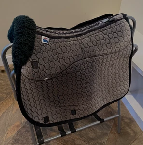 Mattes Platinum Series Saddle Pad - Sheepskin Panels - Shimmable - Spine-free - Picture 1 of 9