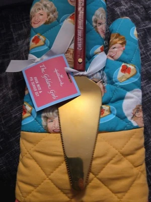 Hallmark the Golden Girls Guante de horno Pastel de queso Servidor de pastel de queso Foto 1 de 2