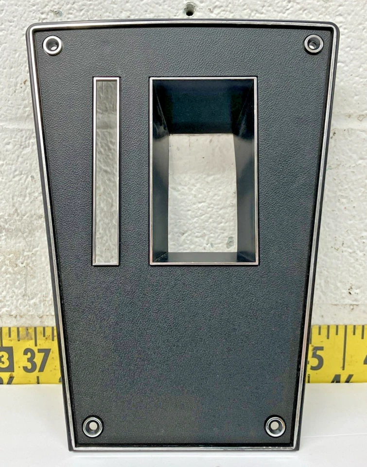 Panel de consola de cambio automático OEM GM 471388 1977-80 Oldsmobile Starfire (600) Foto 1 de 4