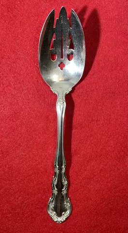 Wallace Old Atlanta/ Irving Sterling Silver Pierced Serving Spoon (No Monogram) Cover