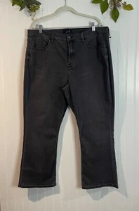 NWT Jen 7 Cropped Kick Jeans Size 18 Light Wash Whiskers Zip Stretch - Picture 1 of 14