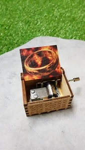 Boîte à musique en bois Seigneur des anneaux Lord of the rings - Personnalisable - Photo 1/5