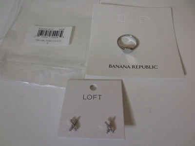 Anillo de sello pequeño Banana Republic PLATA 8 NUEVO CON ETIQUETAS $35 Ann Taylor Cristal X Pendientes Foto 1 de 4