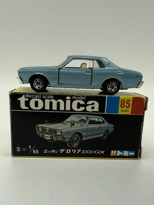 💥 Tomica - Nissan Gloria 2000 GX номер 85 Черный ящик сделано в Японии - Изображение 1 из 4