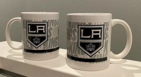 Lot of 2 NEW “GO KINGS GO” LA KINGS Glass Coffee Cups Los Angeles Kings Mug Cover