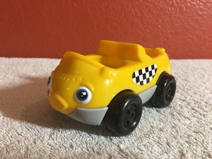 Fisher Price Little People Taxi gelb Zweisitzer - Mattel (2001) - Bild 1 von 12