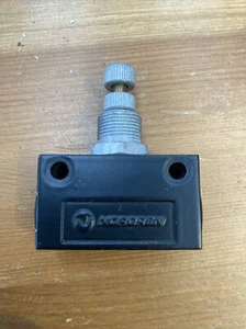 Norgren T1000C2800 flow control valve - Picture 1 of 3