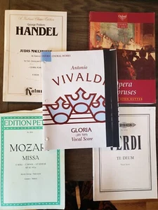 Piano Songbooks - Sheet Music - Lot of 5 - Vivaldi, Handel, Mozart, Opera - Picture 1 of 1