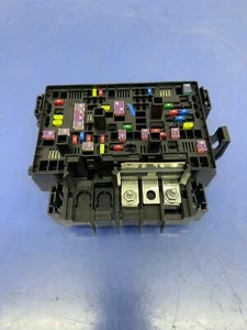 2022 JEEP WAGONEER WS OEM 5.6L 4X2 POWER DISTRIBUTION CENTER FUSE BOX 68418362AD - Picture 1 of 9