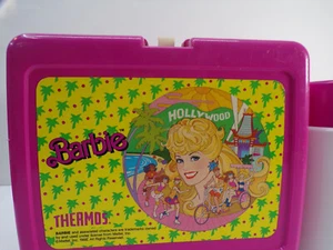 Fiambrera y termo vintage 1988 termo Barbie Hollywood plástico rosa - Imagen 1 de 12