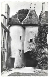 CLAMECY 58 Château de Pressure XV Siècle CPA dentelée non circulée Ed.Lescuyer - Picture 1 of 2