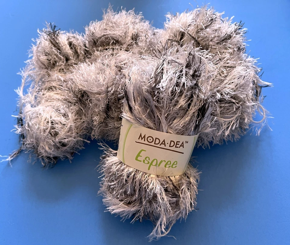 Moda-Dea Espree eyelash yarn - Salt & Pepper - 4 skeins - Image 1 of 1