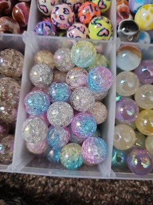 Acrylic Round Craft Beads 20mm Mixed Colour, 10pcs B22325 - Image 1 of 2