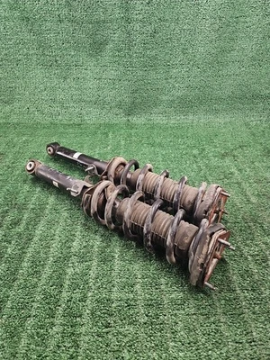 Juego de amortiguadores de suspensión delanteros Infiniti M37 M56 Q70 2011-2014 tracción trasera OEM Foto 1 de 4