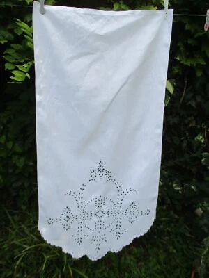 rideau brodé main en fil de lin ancien 1900 1,11 m x 56,5 cm - Photo 1/2