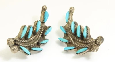 Vintage Zuni SIGNED Sterling Silver Needlepoint Turquoise Leaf Post Earrings Foto 1 de 4