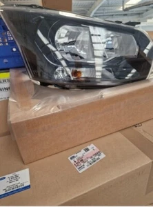 Ford Transit Mk8 Front O/S Head Lamp R/H HEADLAMP 2016- 2673280 GENUINE - Picture 1 of 1