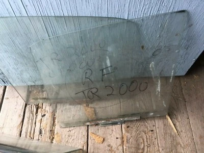 Triumph 2000 MKI Berlina and Door Window Glass, Set of Four - Image 1 of 3