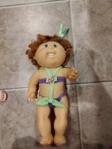 1991 CABBAGE PATCH KIDS / Hasbro SPLASH N TAN w/ Swim Suit Red Hair Blue Eyes - Picture 1 of 2
