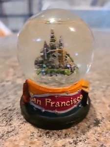 San Francisco Golden Gate Bridge Mini Schneekugel Wasserball (A6) - Bild 1 von 9