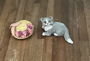 Vintage Dollhouse Miniatures Handpainted Signed Cat & Flower Straw Hat - Picture 1 of 13