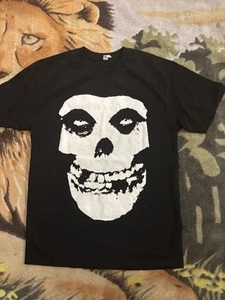 Misfits T Shirt Sz Med Men’s Concert Shirt Skull Logo Nice black - Picture 1 of 6