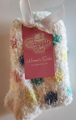 Snuggle Feet Women's Fuzzy Socks Shoe Sz 5-9 - Image 1 of 3