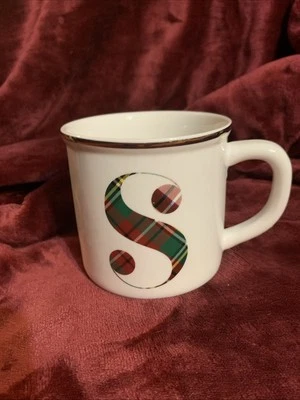 TAZA DE CAFÉ INICIAL POTTERY BARN STEWART A CUADROS (S) Borde Dorado Foto 1 de 4