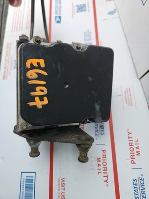 Dodge Sprinter 2500 2007 2008 furgoneta ABS bomba de freno antibloqueo 001 446 79 89 usado equipo original Foto 1 de 4