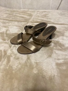 Sandalias de cuero Aerosoles "Roter Skate" talla 10M bronce con cierre de hebilla - Usadas en Excelente Condición - Imagen 1 de 6