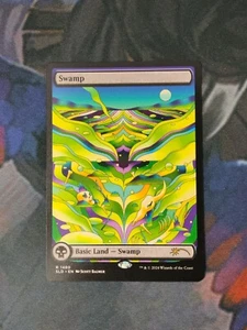 Swamp R 1480 - NON FOIL | Secret Lair: The Strange Sands | NM | MTG - Bild 1 von 1