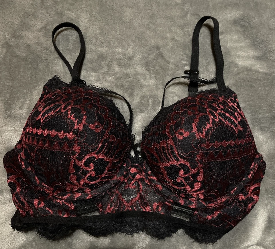 Sujetador de encaje La Senza pushup multi-gancho elegante gancho trasero adicional para correas talla 32C Foto 1 de 4