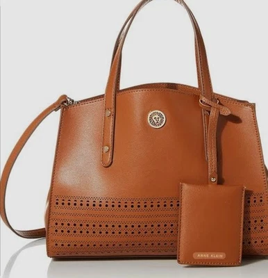 Bolso Anne Klein marrón con tres compartimentos Foto 1 de 4