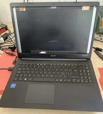 ACER EX215-31 15,6”  N4020 4GB 120GB SSD DA COMPLETARE - Immagine 1 di 4