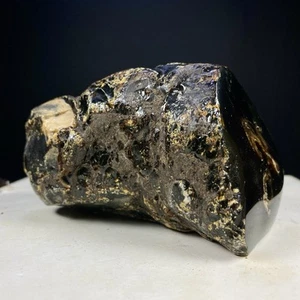 Muestra de cristal áspero 220 gr natural TOP ámbar crudo Indonesia - parcialmente pulido - Imagen 1 de 14