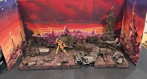 Transformers Custom Junion Planet Diorama für Regal mit McFans Toys Wreck-Gar - Bild 1 von 6