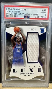 Camiseta deportiva azul troquelada Panini Luxe Joel Embiid Prime 2014-15 PSA 9 como nueva/20 novato - Imagen 1 de 2